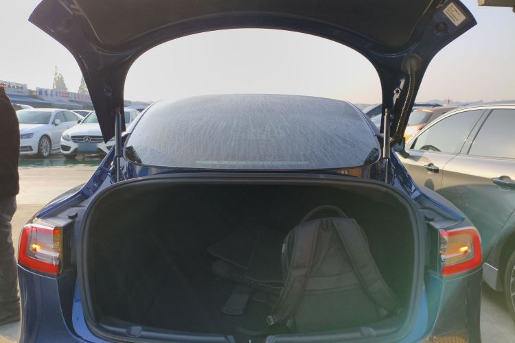 Used Tesla Model 3 2019 Long-Range Rear-Wheel-Drive Version
