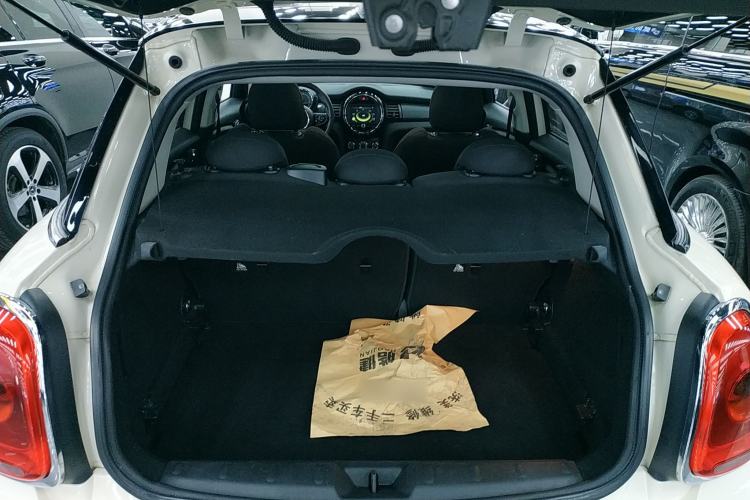 Used  MINI 2015 1.5T COOPER Fun Five-Door Edition
