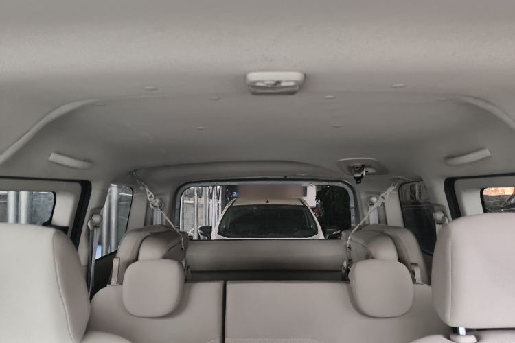 Used Nissan NV200 2016 Revised Version 1.6L CVT Luxury Edition
