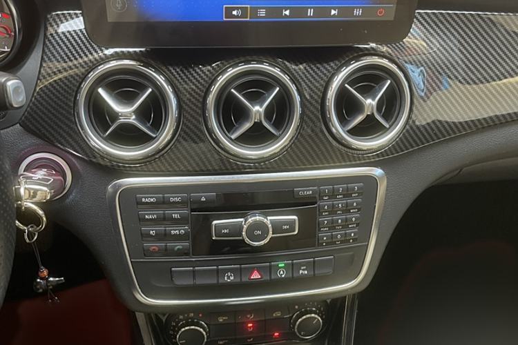 Used Mercedes-Benz GLA 2015 GLA 200 Fashion Model
