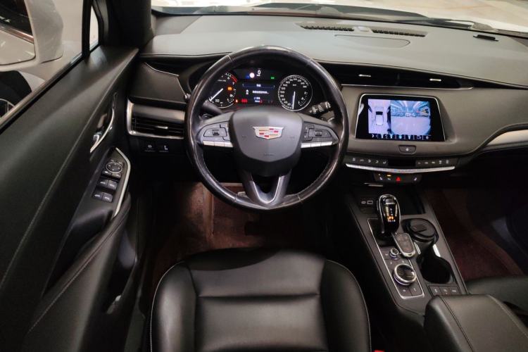 Used Cadillac XT4 2020 28T Two-Wheel-Drive Leading Version
