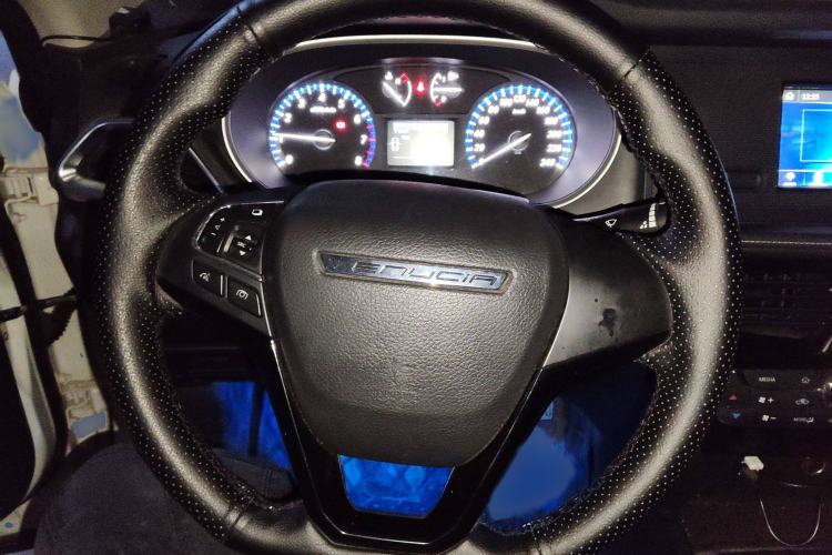 Used Venucia T90 2017 2.0L Manual Fashion Edition