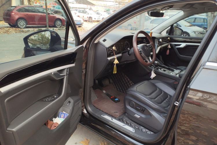 Used Volkswagen Touareg 2019 2.0 TSI Ruiyi Edition China V Standard
