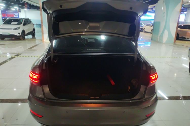 Used Volkswagen Sagitar 2022 280TSI DSG Flyover Edition
