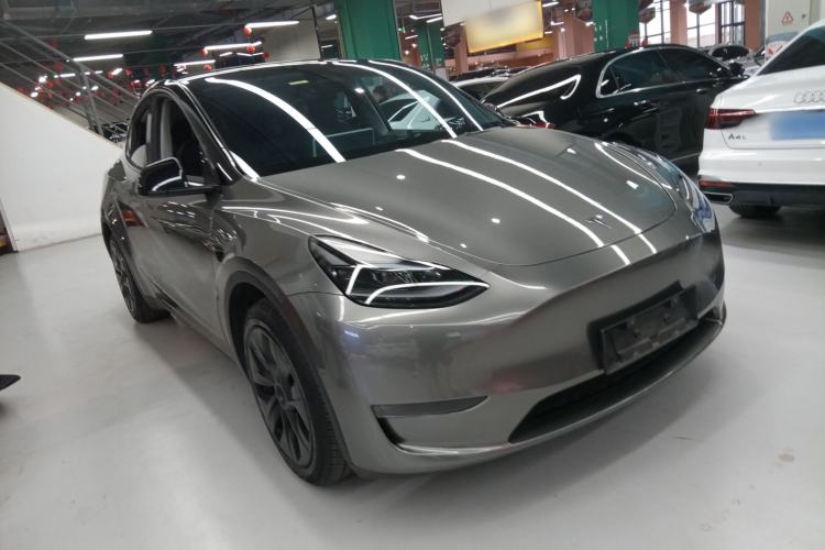 Used Tesla Model Y 2024 Long-Range All-Wheel-Drive Version