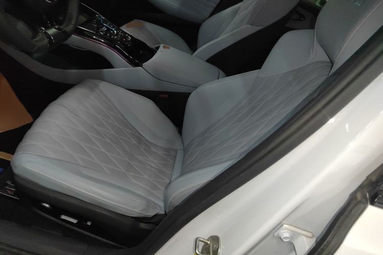 Used BYD Seal 2022 700 km Long-Range Rear-Wheel-Drive Version
