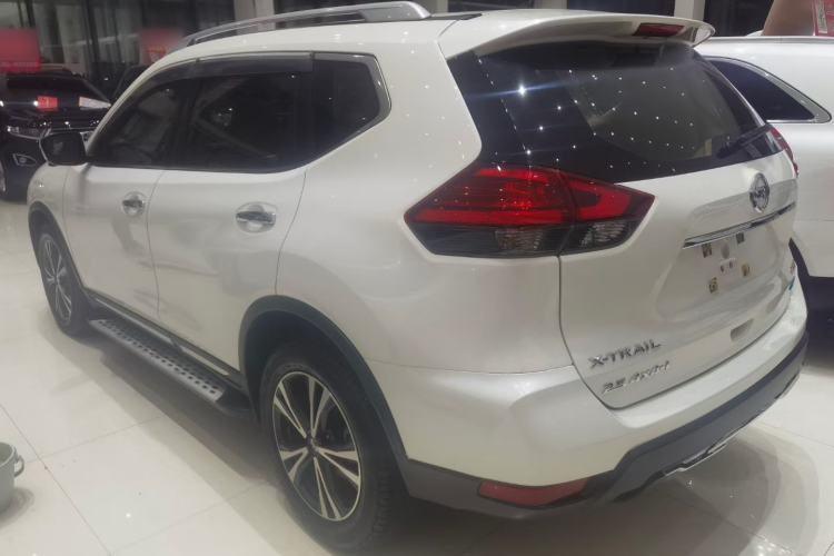 Used Nissan X-Trail 2017 2.5L CVT Luxury Edition 4WD
