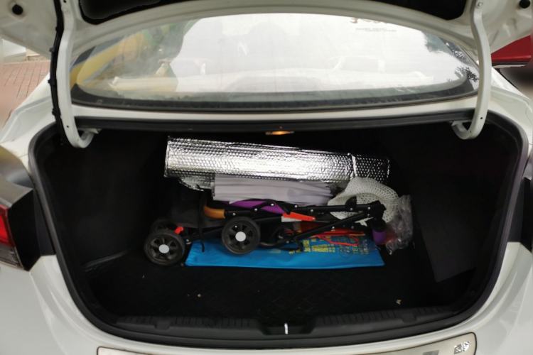 Used Hyundai Elantra (5th Generation / Langdong) 2016 1.6L Automatic Smart Version