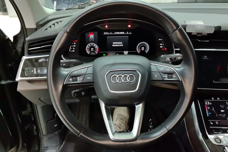 Used Audi Q7 2021 55 TFSI quattro S line Sport model