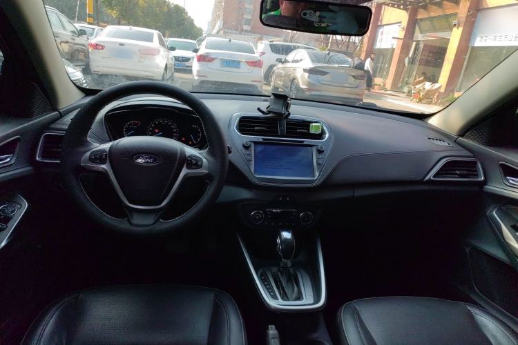 Used Ford Escort 2015 1.5L Automatic Fashion Model
