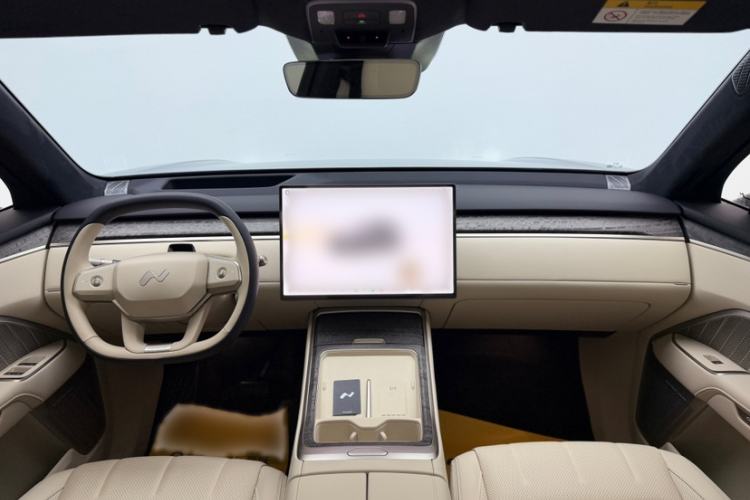 Used ONVO Luxeed L90 
