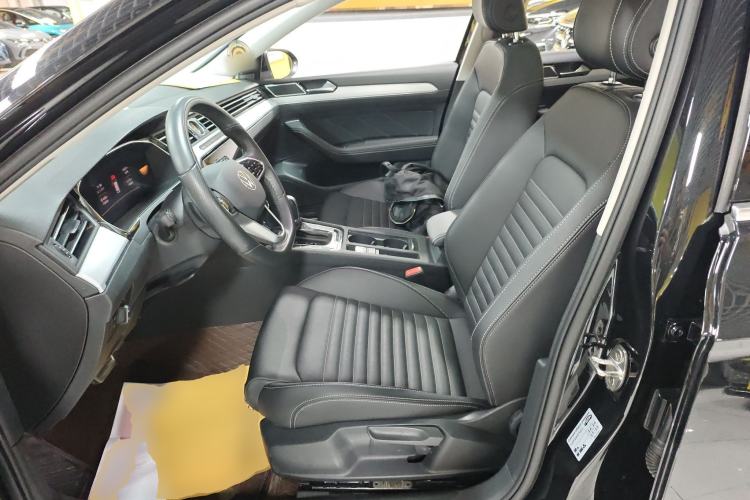 Used Volkswagen Magotan 2023 2 Million Units Limited-Edition 280TSI DSG Comfort Version
