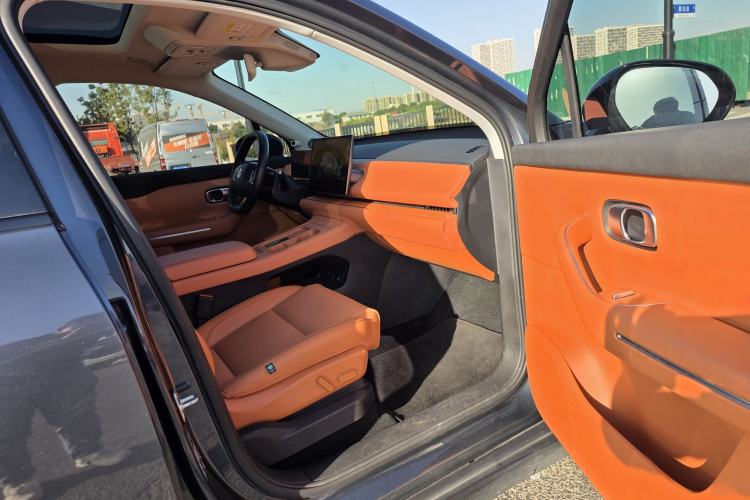 Used Leapmotor C16 2024 Range-Extended 200 Luxury Edition
