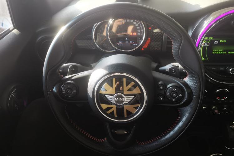 Used  MINI 2016 2.0T COOPER S Performance Edition Five-Door Version