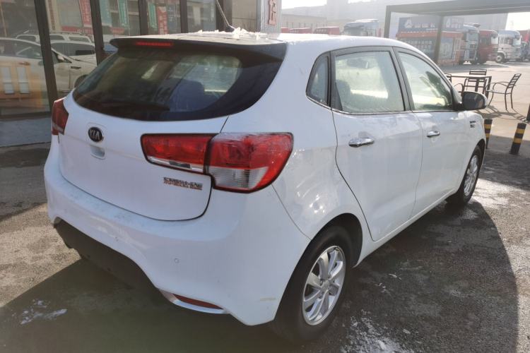 Used Kia K2 2015 Hatchback 1.4L AT GLS Cool Edition
