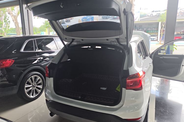 Used BMW X1 2019 sDrive20Li Leading Model
