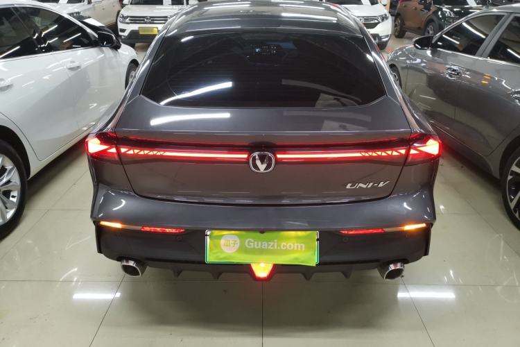 Used Changan UNI-V iDD 2023 ZhiDian iDD 1.5T 113km Smart & Fun Version
