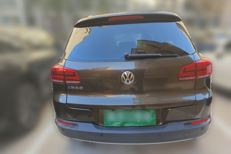 Used Volkswagen Tiguan 2015 1.8TSI Automatic All-Wheel-Drive Luxury Model
