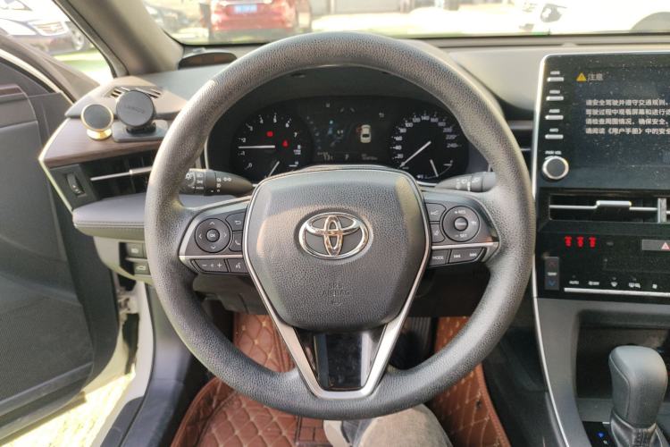 Used Toyota Avalon 2019 2.0L Ambition Edition China VI