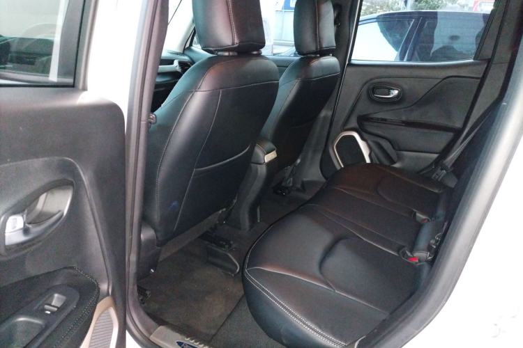 Used  Renegade 2017 180T Automatic High-Energy Version
