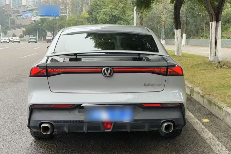 Used Changan UNI-V 2022 1.5T Prestige Version
