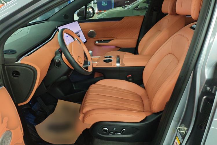 Used  E07 2025 All-Electric 4x4 90kWh Ultra High-Performance Edition
