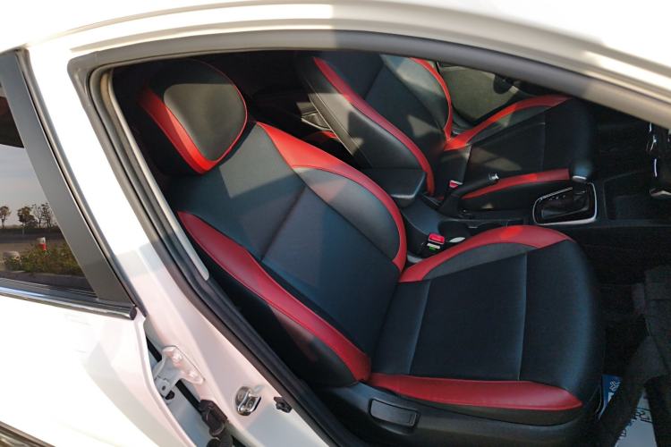 Used Kia KX Cross 2017 1.4L AT GLS
