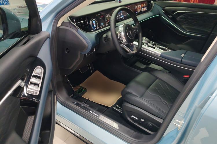 Used VOYAH FREE 2021 Four-Wheel Drive Standard Range-Extended Exclusive Luxury Package