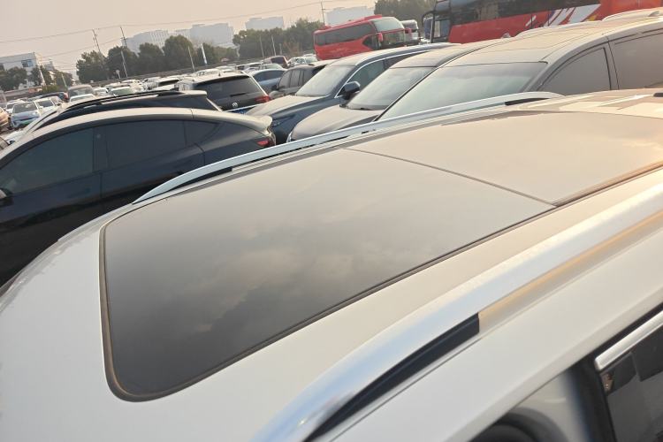 Used Volkswagen Tiguan L 2017 330TSI Automatic Two-Wheel Drive Luxury Edition
