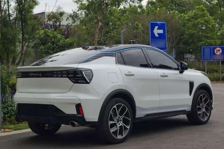 Used Lynk & Co 05 2020 2.0TD Two-Wheel Drive Shine Halo
