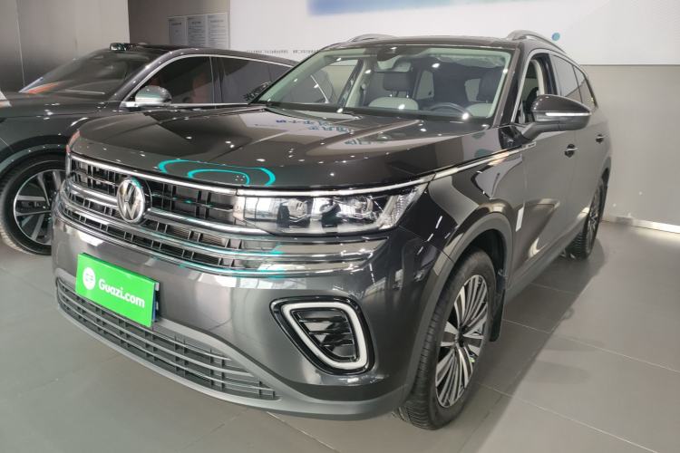 Used Volkswagen Tavendor 2024 330TSI Luxury Touring - All-Inclusive Edition