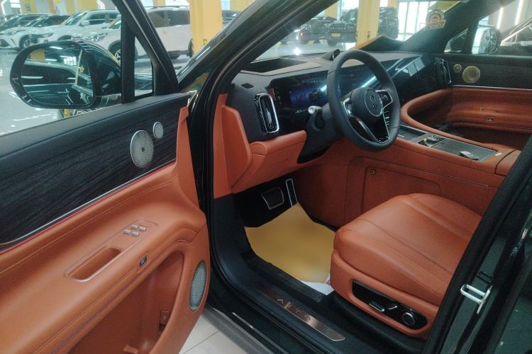 Used Hima AITO M9 2024 Range-Extended Ultra Version 52 kWh 6-Seater Model
