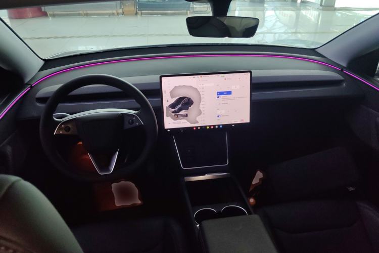 Used Tesla Model Y 2025 Rear-Wheel-Drive Version