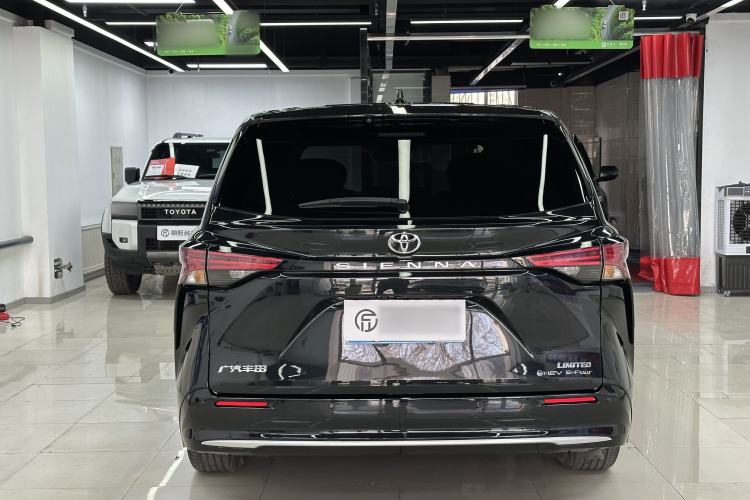 Used Toyota Sienna 2024 2.5L Hybrid Four-Wheel Drive Prestige Edition
