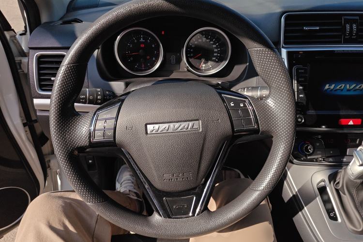 Used Haval M6 2018 Revised Version 1.5T DCT Two-Wheel Drive Urban Style