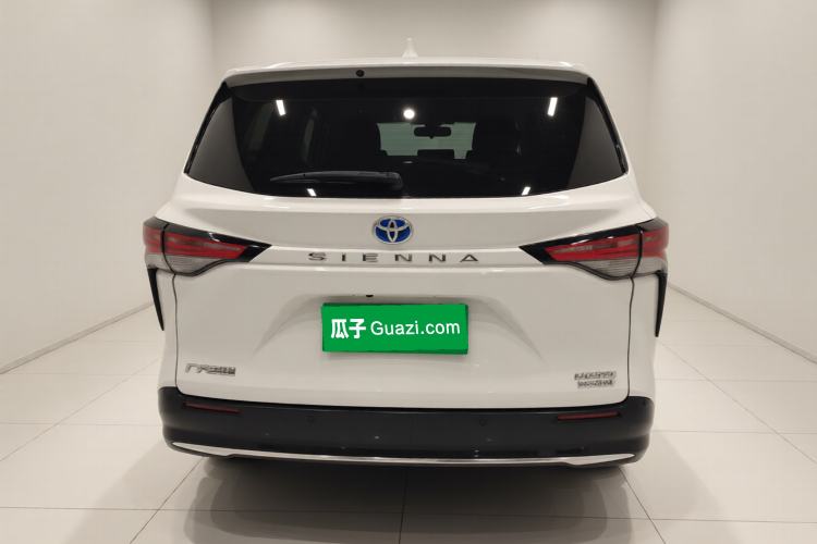 Used Toyota Sienna 2021 2.5L Hybrid Premium Edition