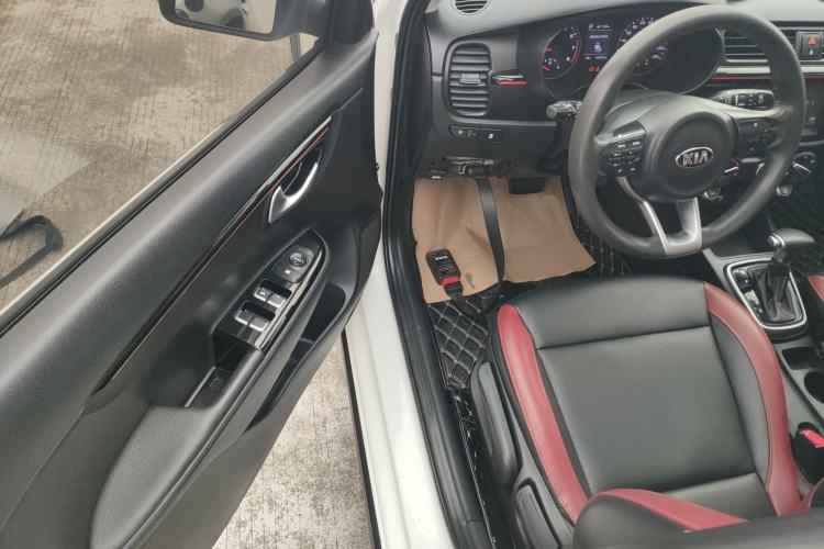 Used Kia KX Cross 2017 1.4L AT GLS
