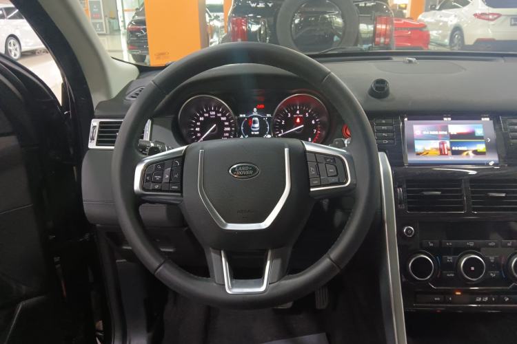 Used Land Rover Discovery Sport 2018 240 PS HSE Version
