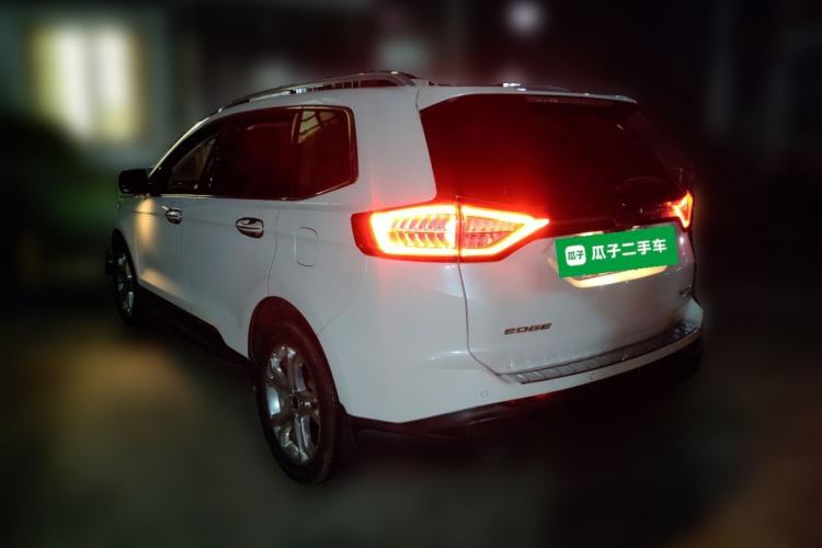 Used Ford Edge 2015 2.0T GTDi Two-Wheel-Drive High-Line Version
