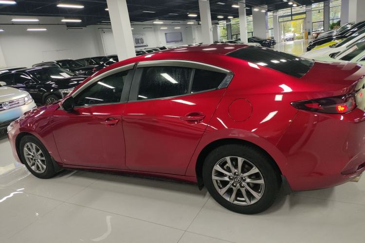 Used Mazda Mazda 3 Axela 2020 1.5L Automatic Luxury Version