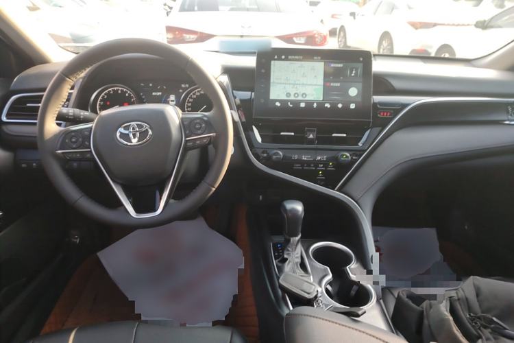 Used Toyota Camry 2021 2.0G Luxury Edition
