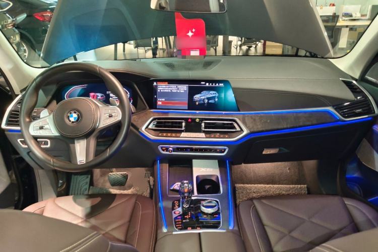 Used BMW X5 2022 Restyled xDrive 30Li Luxury Version M Sport Package