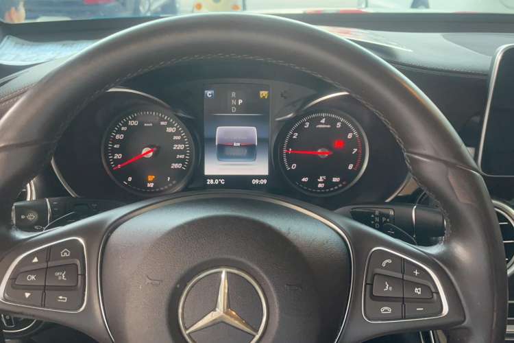 Used Mercedes-Benz GLC 2017 GLC 260 4MATIC Dynamic Edition