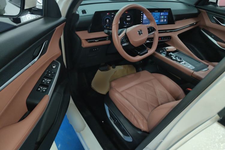 Used Changan CS75 PLUS 2023 3rd Generation 1.5T Automatic Prestige Model
