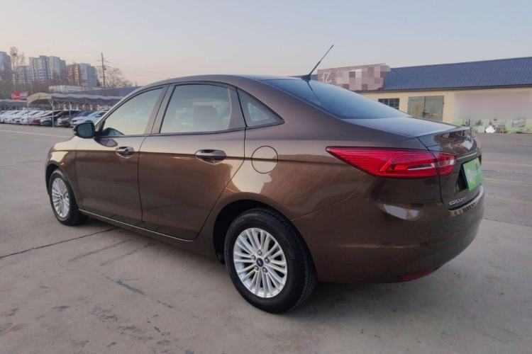 Used Ford Escort 2015 1.5L Manual Comfort Model
