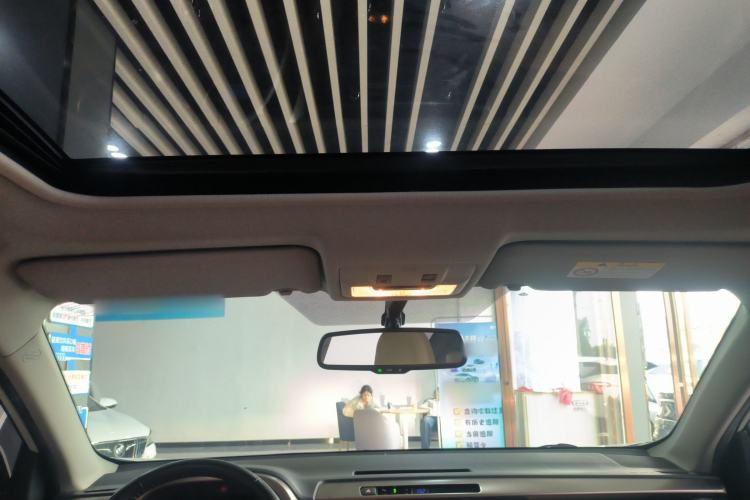 Used Toyota RAV4 2015 2.5L Automatic 4x4 Elite Edition
