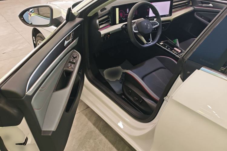 Used Volkswagen Lamando 2024 Lavida L 280TSI DSG Cool & Spicy Edition