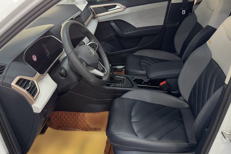 Used Volkswagen Tharu 2023 300TSI Two-Wheel-Drive Full Moon Edition
