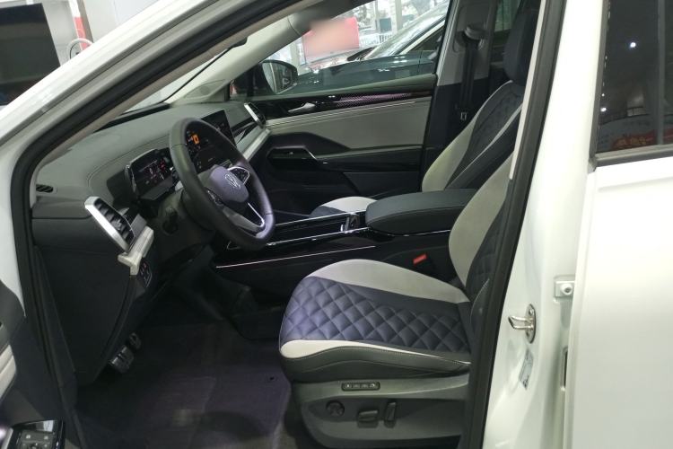 Used Volkswagen ID.6 CROZZ 2022 Long-Range PRO Edition