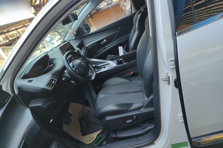 Used Peugeot 5008 2017 350THP 7-Seater Elite Edition
